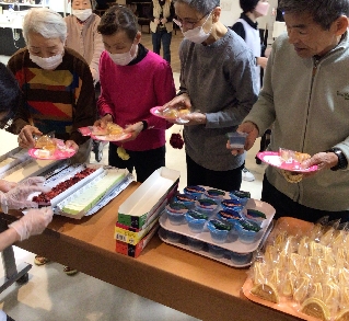 クリスマス会 ケーキバイキング クリスマス会 ケーキバイキング