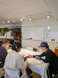 R6�@�É��s�@�⏕���x���Z���^�[